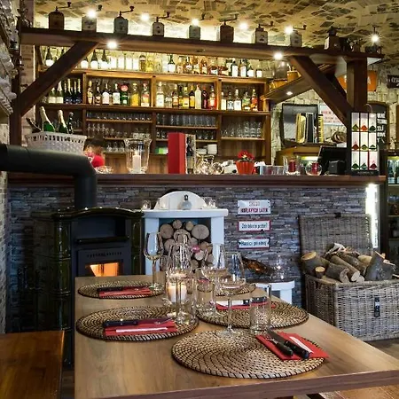 Restaurace Stara Lipa Gasthof *