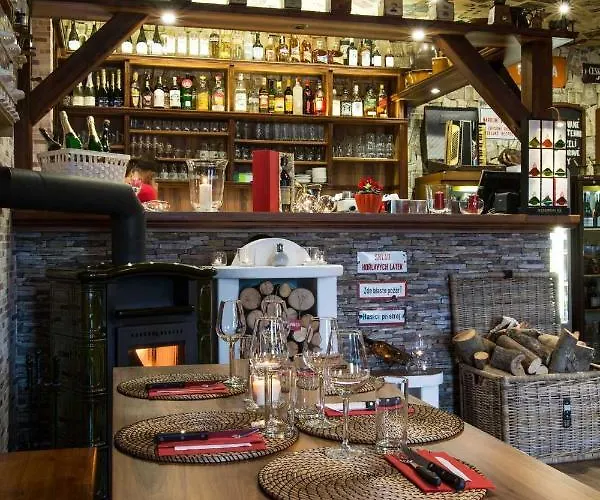 Restaurace Stara Lipa بيت ريفي *