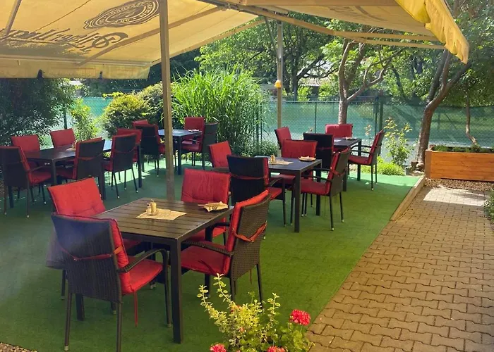Restaurace Stara Lipa بيت ريفي Česká Lípa