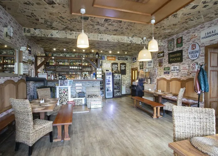 بيت ريفي Restaurace Stara Lipa Česká Lípa